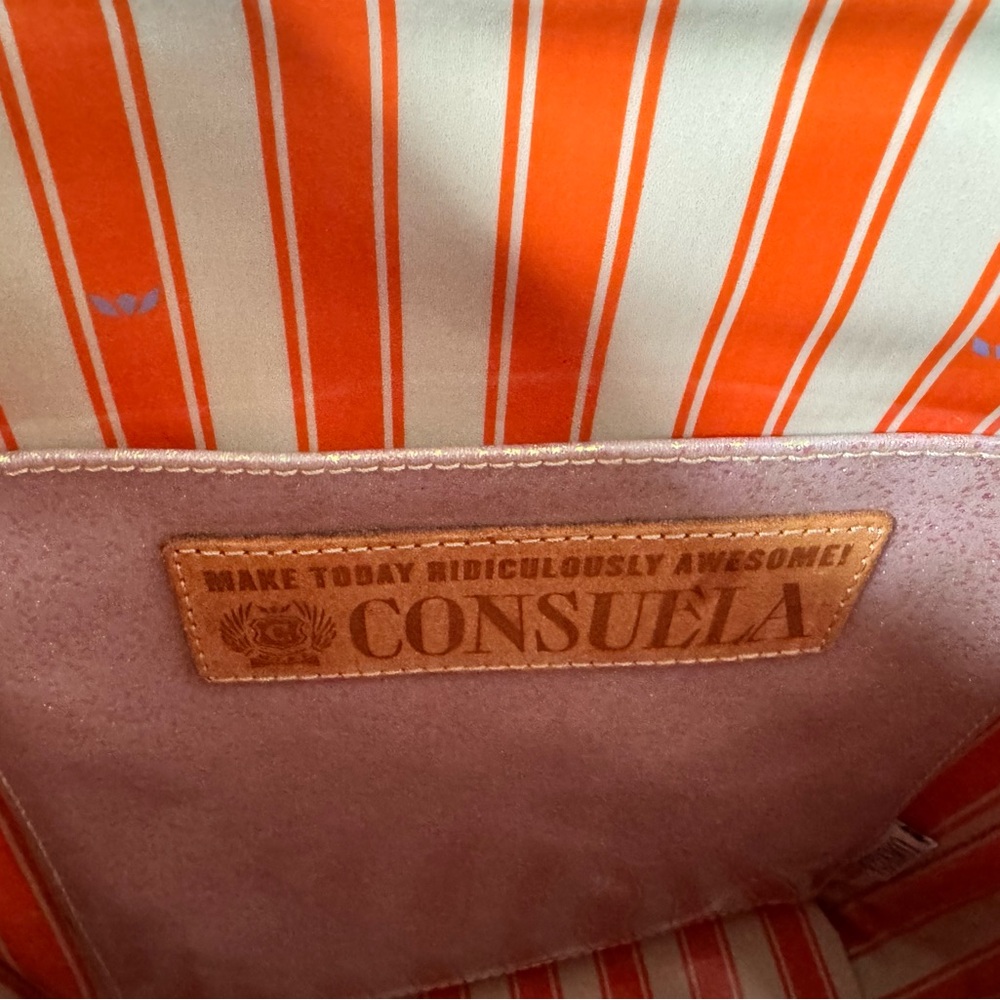 Consuela Embroidered Floral Tote Bag - Picture 3 of 7
